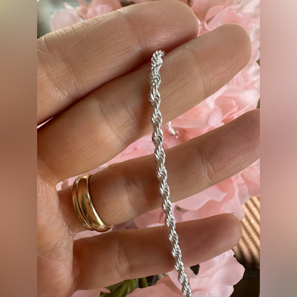 SilverTwisted Chain Bracelet For Women and Man Men 8” - Picture 3 of 5